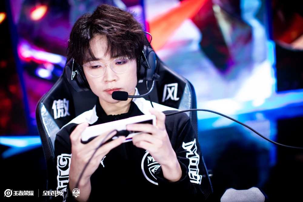 虽然在假期 虽然在假期