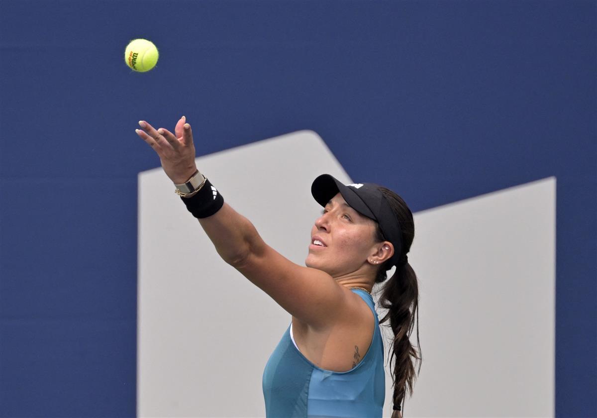 决定在本月 决定在本月