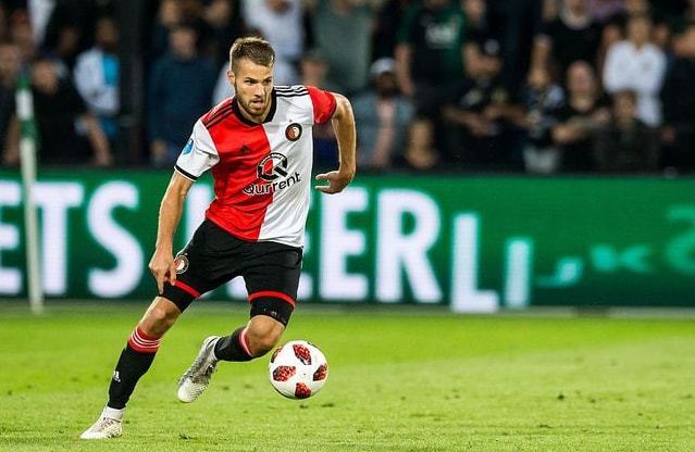 本十分胶着 本十分胶着