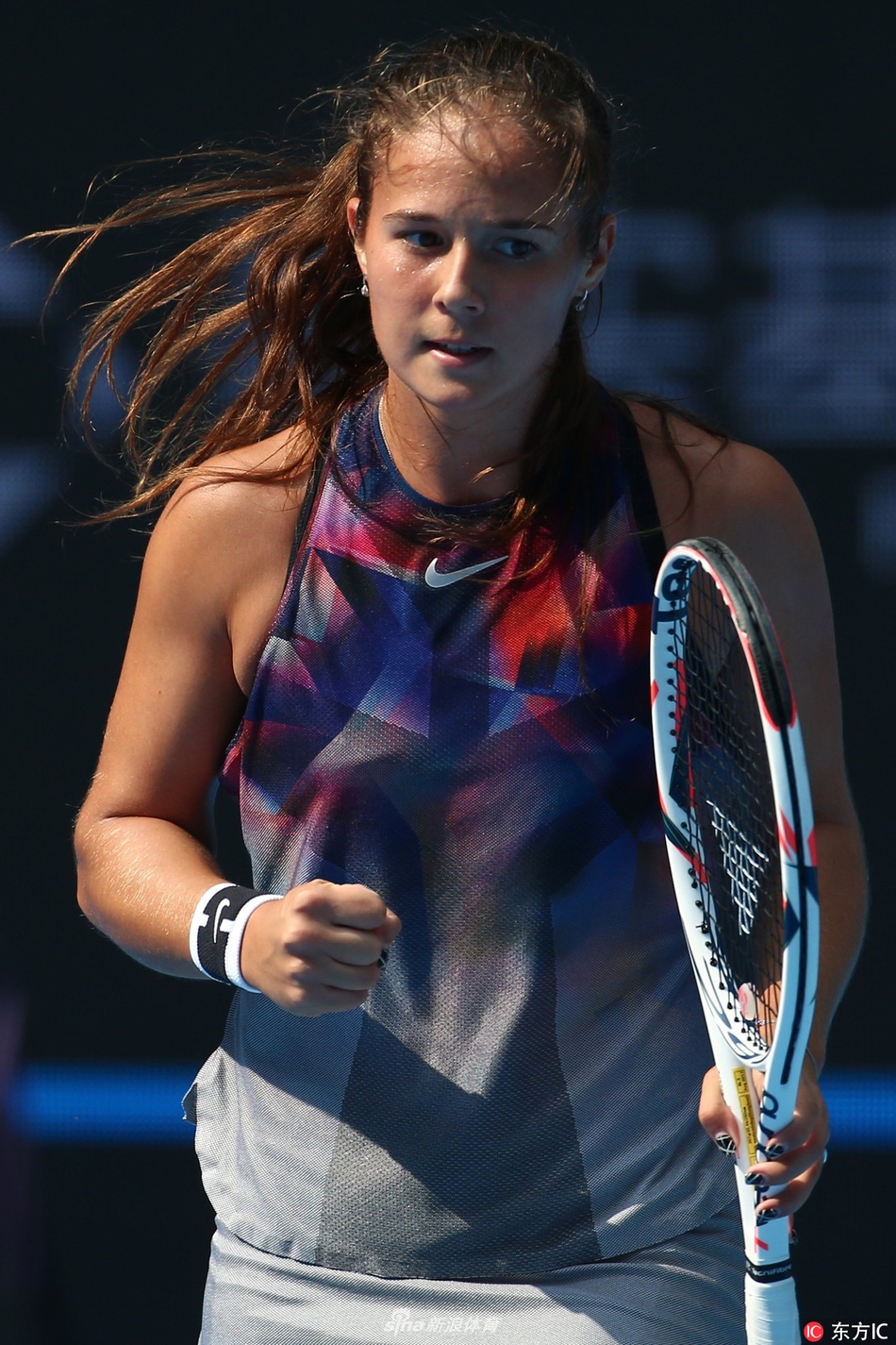 他们通过精 他们通过精