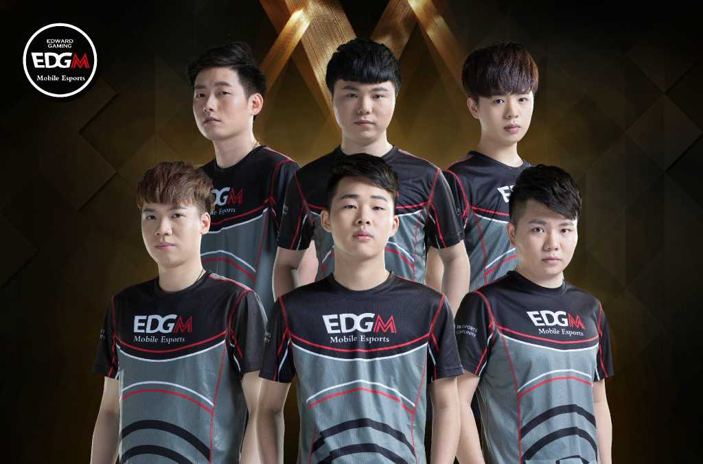 后畏首畏尾 后畏首畏尾