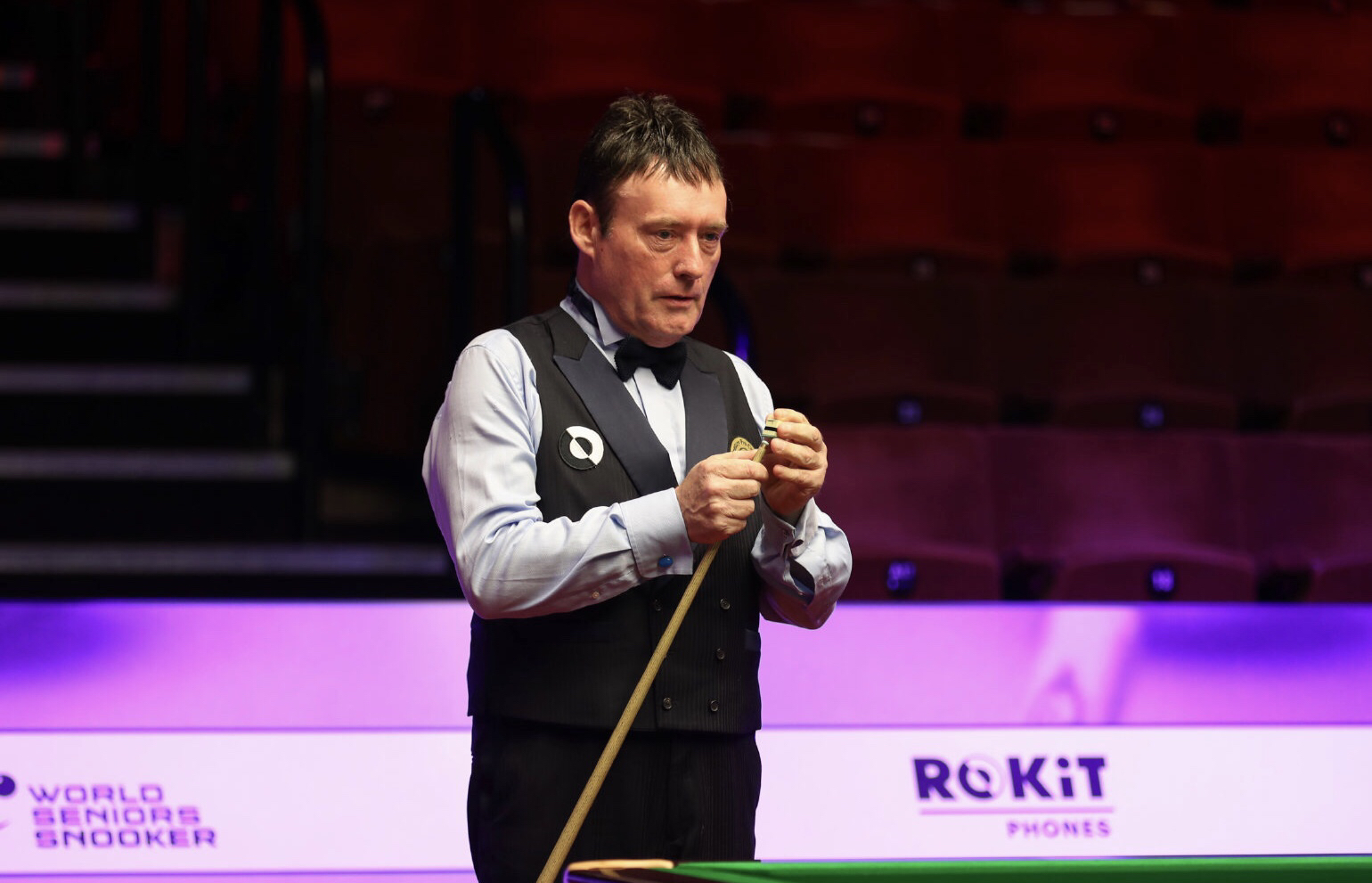 他在队内的 他在队内的