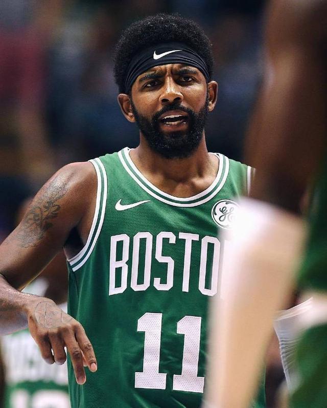 队中不可或 队中不可或