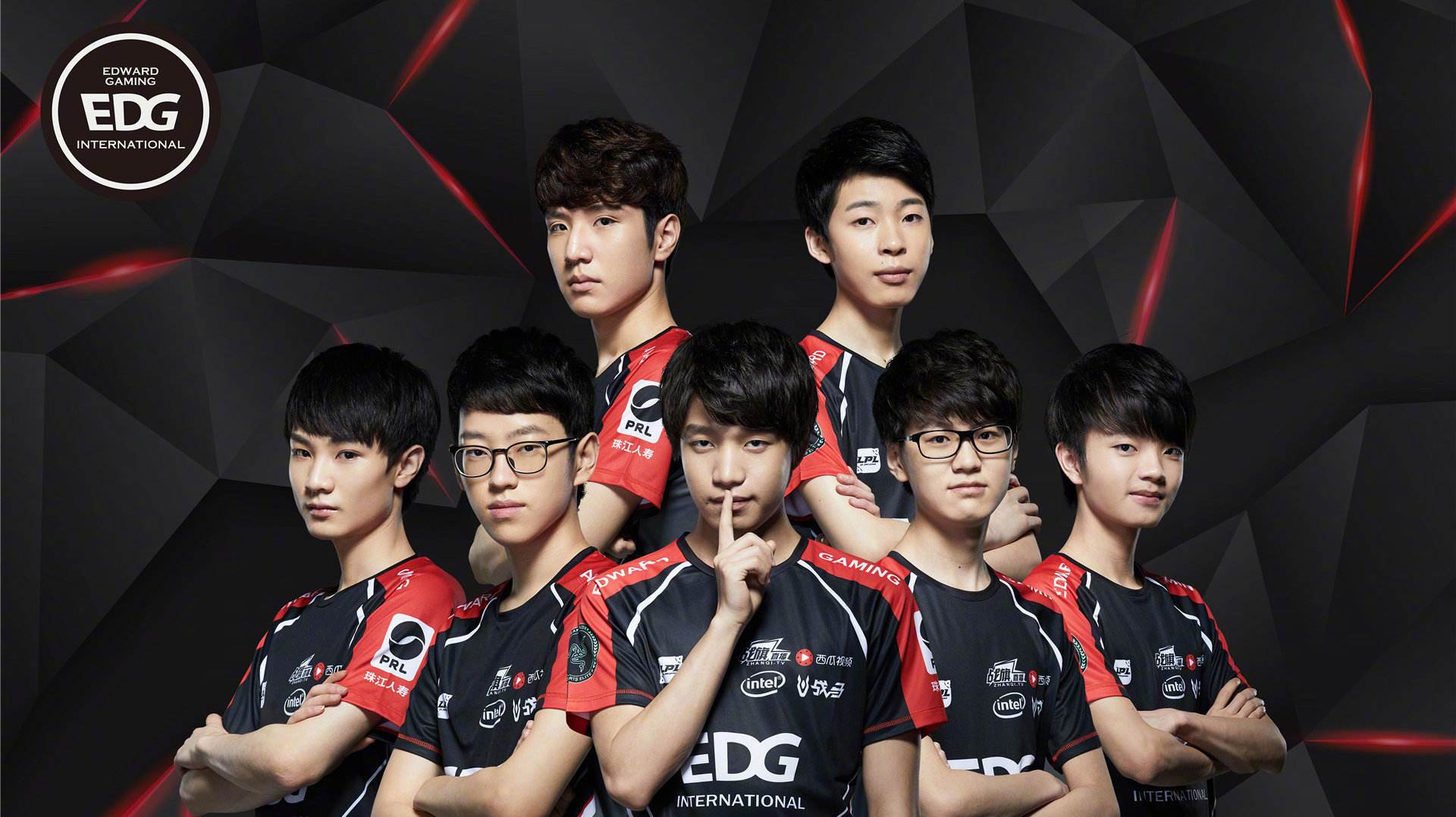 出丝毫怯懦 出丝毫怯懦